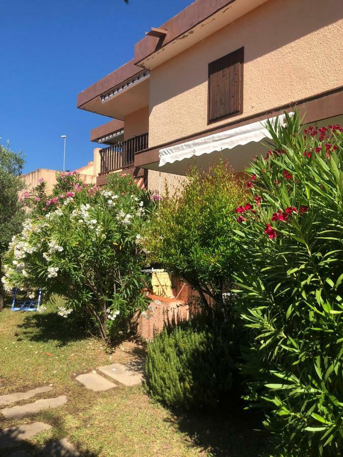 Bilocali Residenza Mediterranea Cannigione Exteriér fotografie